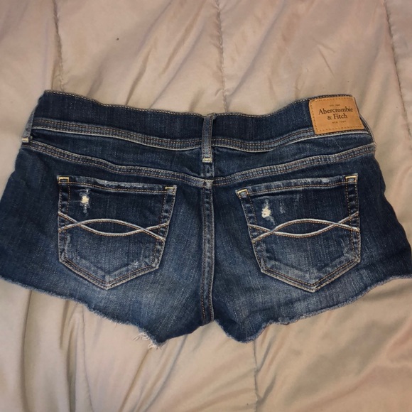 Abercrombie & Fitch jean shorts - Picture 3 of 3